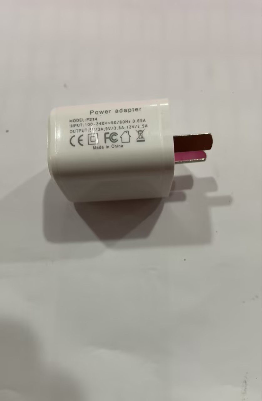 7a33e7a2-aa99-45ad-b09b-8626ca353a4c.jpg New Intelligent G Shaped LED Lamp Bluetooth Speake Wireless Charger Atmosphere Lamp App Control For Bedroom Home Decor - Image 7